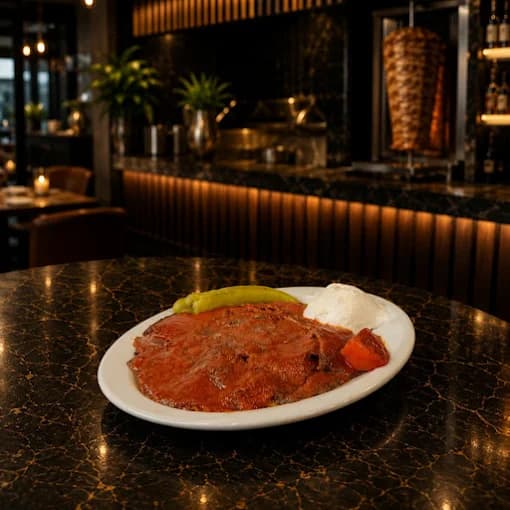Adana Usulü İskender Keyfi: Pandora’da Yoğurt ve Tereyağının Muazzam Uyumu
